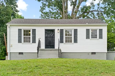 1023 Ridgecrest Dr, Clarksville, TN 37040