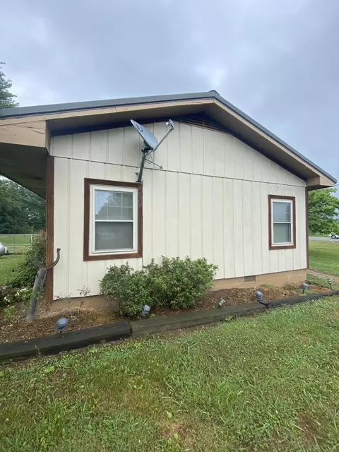 432 Co Rd 383, Dutton, AL 35744 photo 2