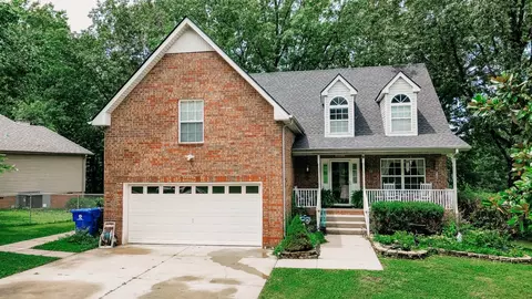 300 S Aztec Dr, White House, TN 37188