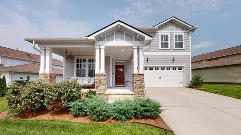 2297 Maytown Cir, Thompsons Station, TN 37179