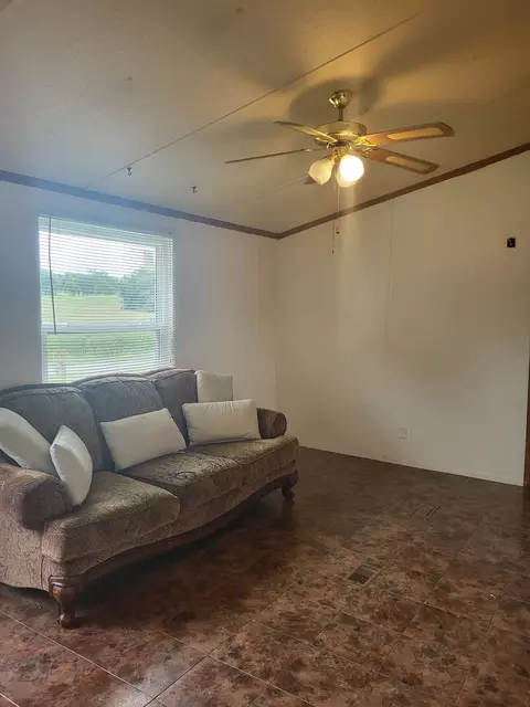 515 Perkins St, Decherd, TN 37324 photo 5