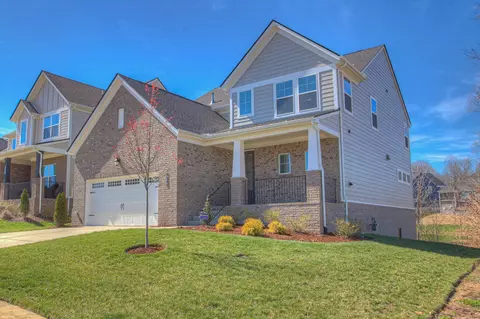 414 Meandering Way, White House, TN 37188