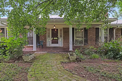 1542 Mccarter Rd, Lawrenceburg, TN 38464