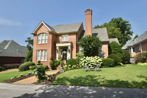 58 Garden Dr, Jackson, TN 38305