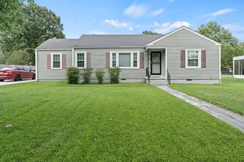 412 Ragan St, Tullahoma, TN 37388