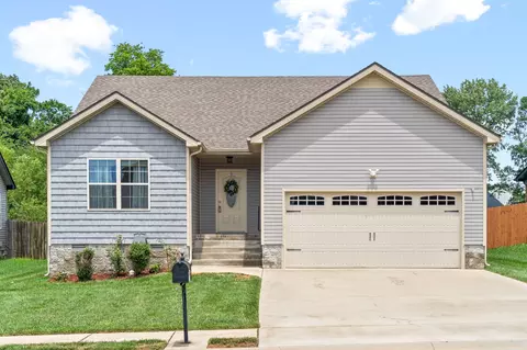 1125 Eagles View Dr, Clarksville, TN 37040
