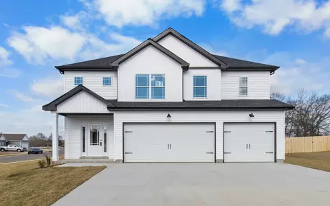 101 Monaghan Dr, Clarksville, TN 37042