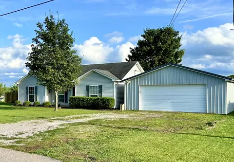 109 Bumpus Mill Rd, Oak Grove, KY 42262