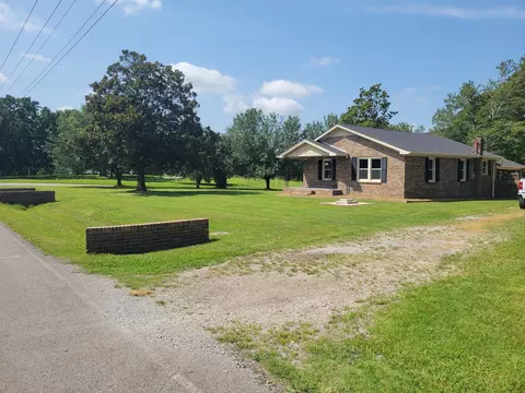 566 Salem Rd, Minor Hill, TN 38473