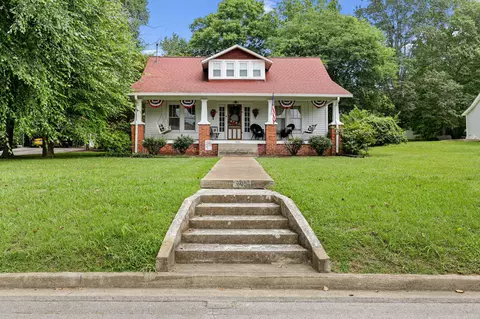 405 6th Ave, Columbia, TN 38401