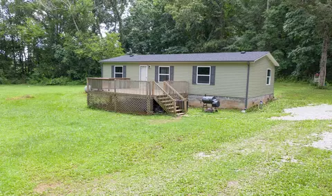 243 Edgewood Ln, Winchester, TN 37398