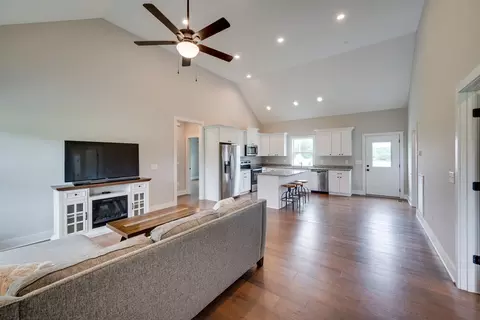 5064 Hyde Rd, Springfield, TN 37172 photo 7