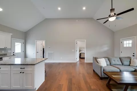 5064 Hyde Rd, Springfield, TN 37172 photo 13