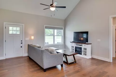5064 Hyde Rd, Springfield, TN 37172 photo 12