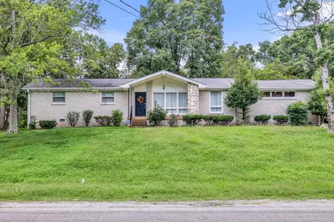 3804 Anderson Rd, Nashville, TN 37217