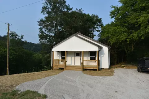 213 Dyer Branch Rd, Gordonsville, TN 38563