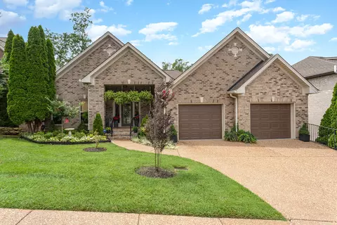 537 Summit Oaks Ct, Nashville, TN 37221