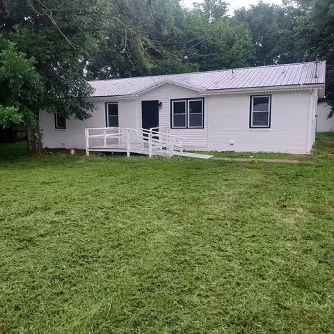 142 Napier Dr, Columbia, TN 38401