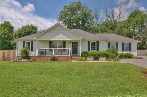 110 Taylor Creek Ln, Chapel Hill, TN 37034