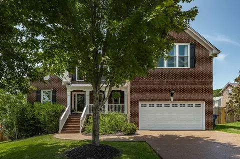 868 Loretta Dr, Goodlettsville, TN 37072
