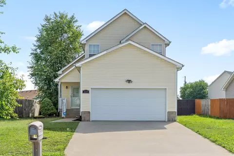119 N Cavalcade Cir, Oak Grove, KY 42262