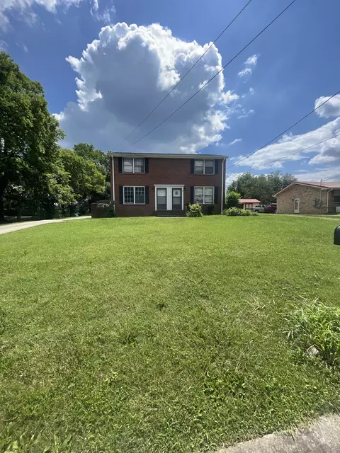 303 Donna Dr, Hendersonville, TN 37075