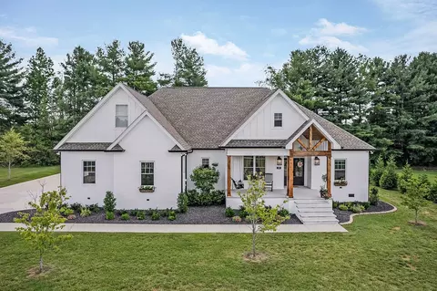235 Chestnut Oak Ave, Smithville, TN 37166