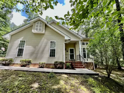 215 Shadow Rock Dr, Monteagle, TN 37356