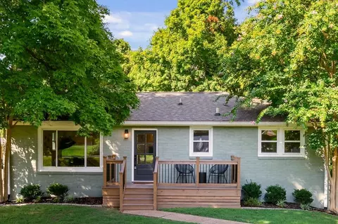 2910 Shadow Ln, Nashville, TN 37216