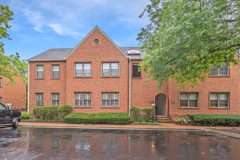 232 Westchase Dr, Nashville, TN 37205