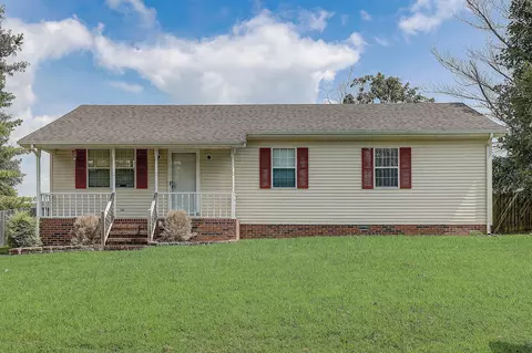 178 Cumberland Cove Dr, Carthage, TN 37030