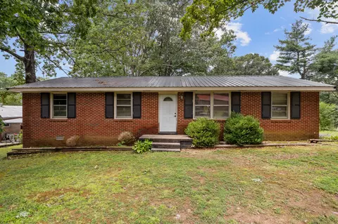 104 Maple St, Dickson, TN 37055