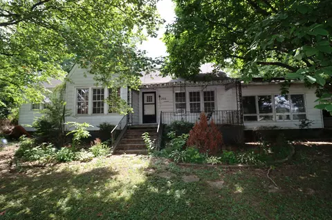 226 Madison St, Dyer, TN 38330