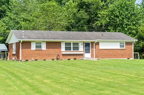 2720 Logan Rd, Greenbrier, TN 37073