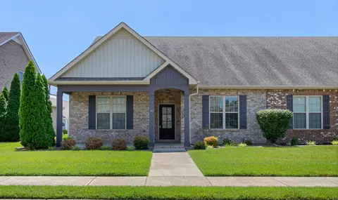 195 Turnberry Cir, Clarksville, TN 37043