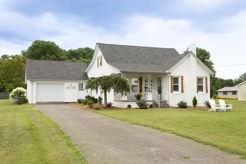665 Old Hwy 52 SW, Lafayette, TN 37083