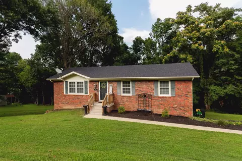 133 Hillwood Dr, Carthage, TN 37030