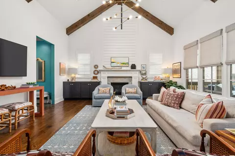 3696 Auburn Ln, Nashville, TN 37215