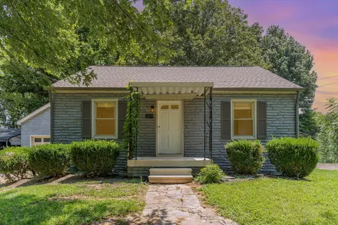 2211 Highland Ave, Columbia, TN 38401