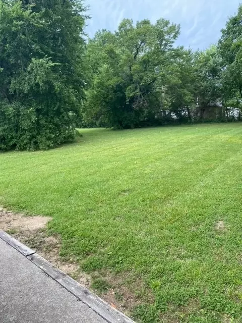 1601 Evans Rd, Clarksville, TN 37042