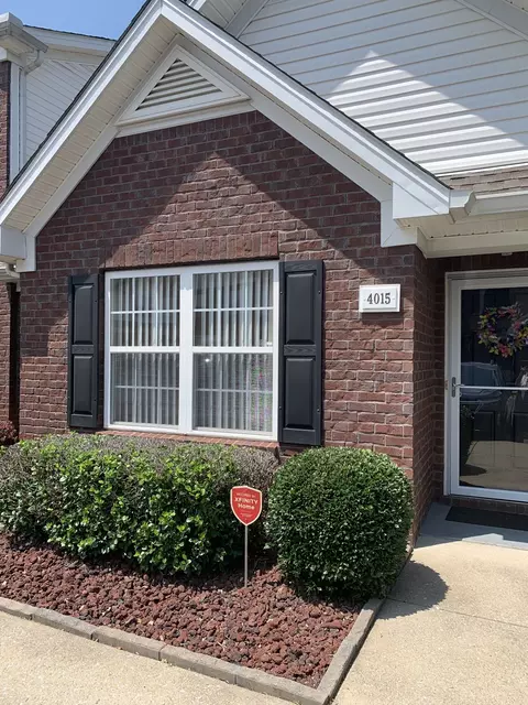 4015 Rg Buchanan Dr, La Vergne, TN 37086