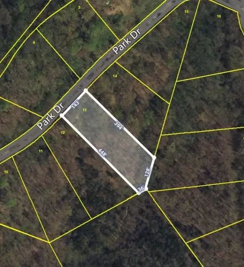 13 Park Dr, Lancaster, TN 38569