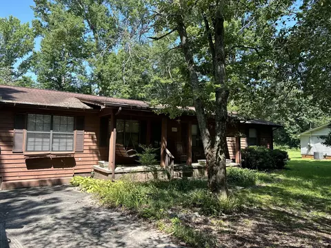 201 Sunset Dr, Chatsworth, GA 30705