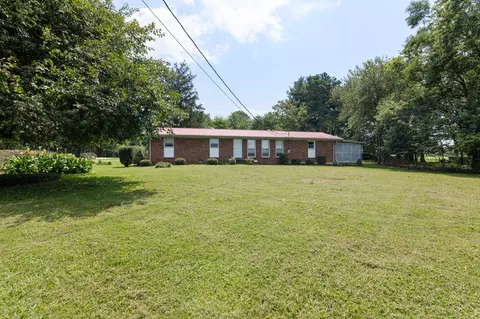 5016 New Bushy Branch Rd, Manchester, TN 37355