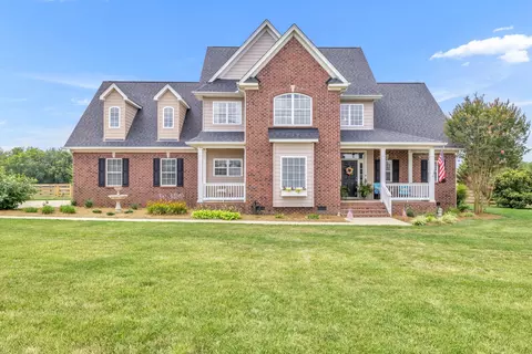 2012 Windsong Dr, Spring Hill, TN 37174
