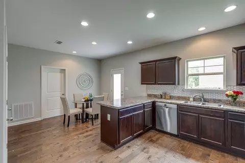 1060 Daniel Ln, Spring Hill, TN 37174 photo 9