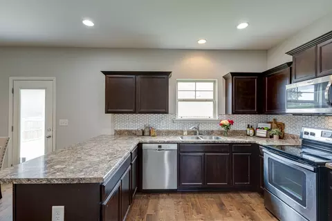 1060 Daniel Ln, Spring Hill, TN 37174 photo 11