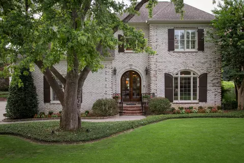 5012 Country Club Dr, Brentwood, TN 37027