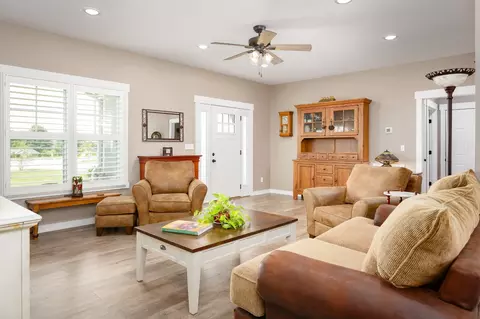 100 Cart Path Way, Loretto, TN 38469 photo 4