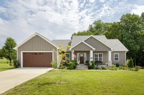 100 Cart Path Way, Loretto, TN 38469